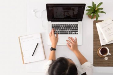 How to Help Your Employees Maintain Work-life Balance in a Hybrid Landscape